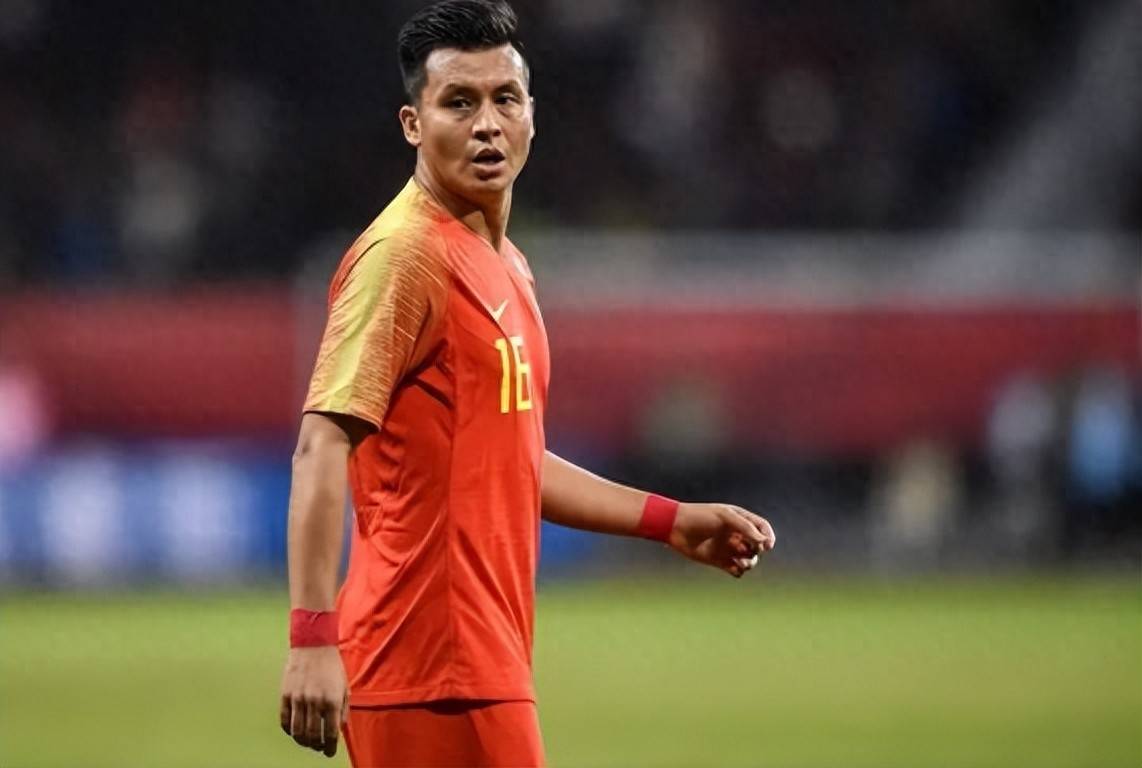 中超球员技艺超群,晋升为国内足坛佼佼者 中超球员技艺超群,晋升为国内足坛佼佼者