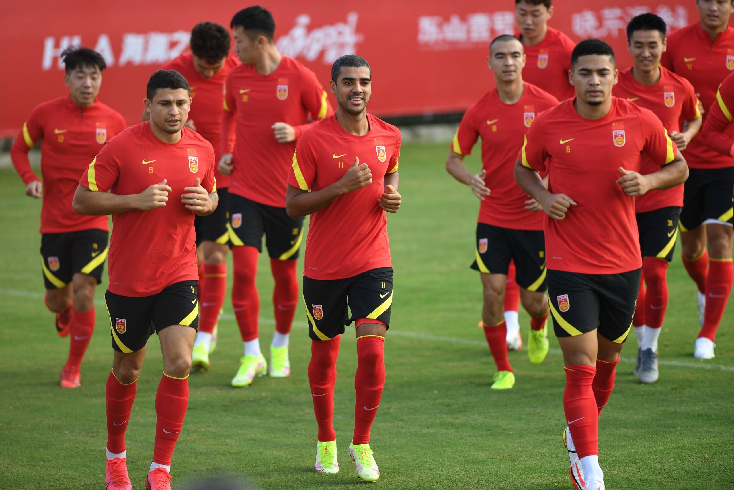 AG百家乐-包含队内默契配合，球队整体实力得到提升的词条