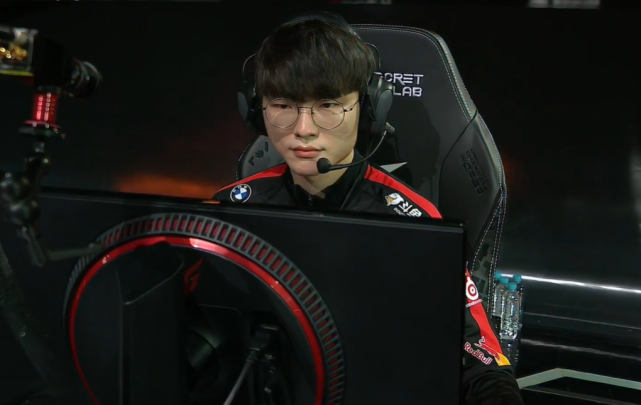 AG视讯官方网站-DRX力克NS，Keria极限生还后反打宿敌对决八强赛，成为赛场最大亮点