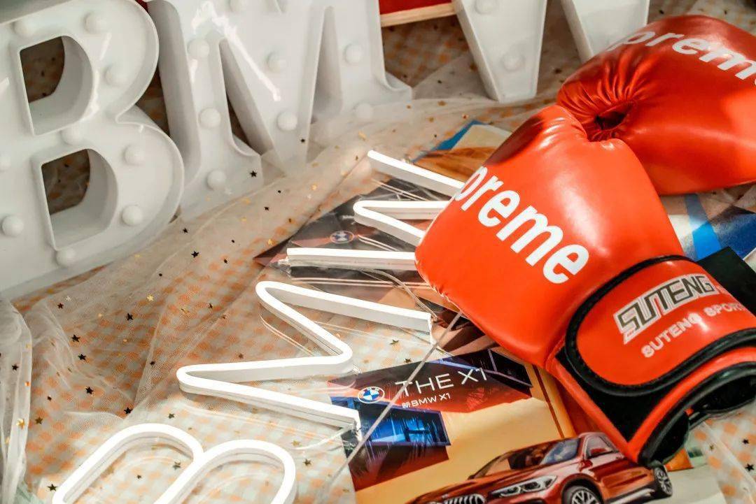 AG百家乐-T1碾压HKA，Tarzan团战一打五宿敌对决全球总决赛，点燃全场激情