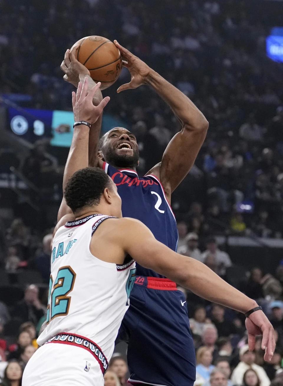 AG视讯-猛龙战胜灰熊，伦纳德轰下30分