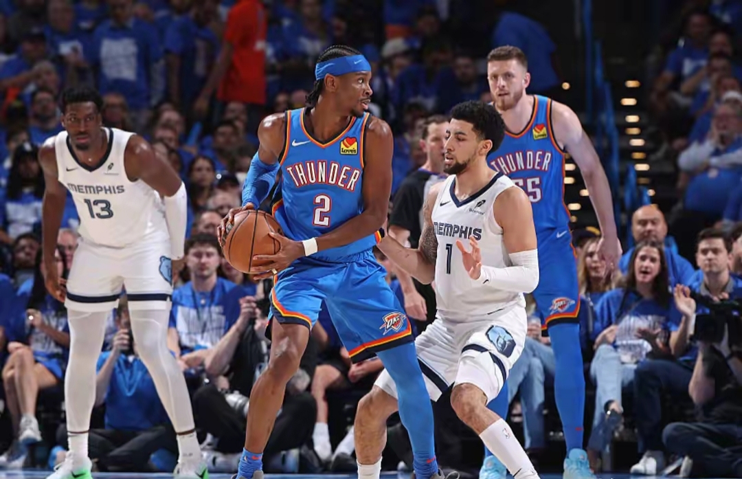 雷霆主场大胜快船扭转局面 雷霆主场大胜快船扭转局面