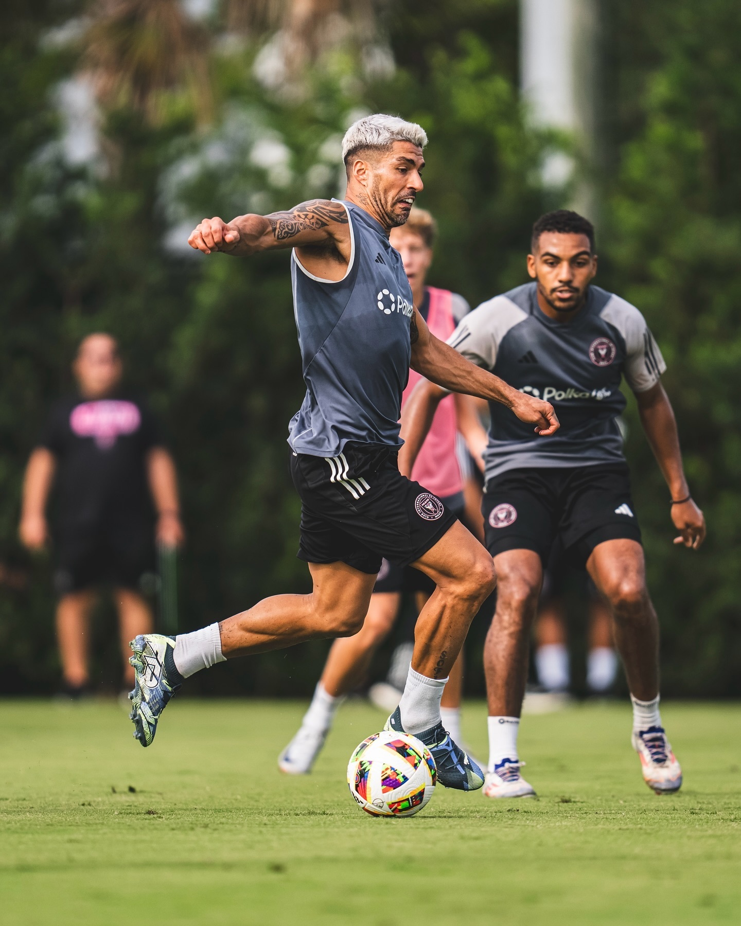 马德里竞技球员苏亚雷斯第一时间恢复训练 马德里竞技球员苏亚雷斯第一时间恢复训练