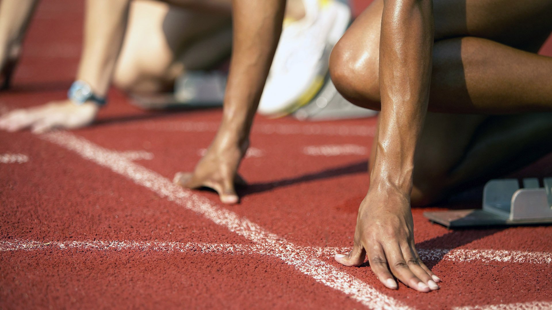 从纽约的绝地反击到伦敦的团队支柱,辛纳如何用两场经典战为自己加冕